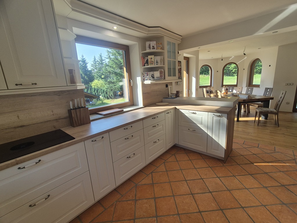 Warm rustic kitchen – Polskava